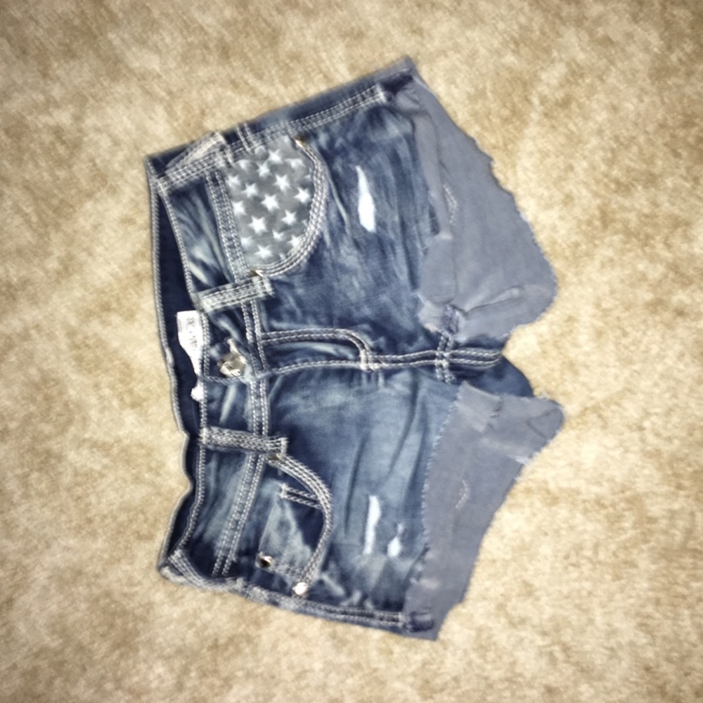 RUE 21 usa themed shorts